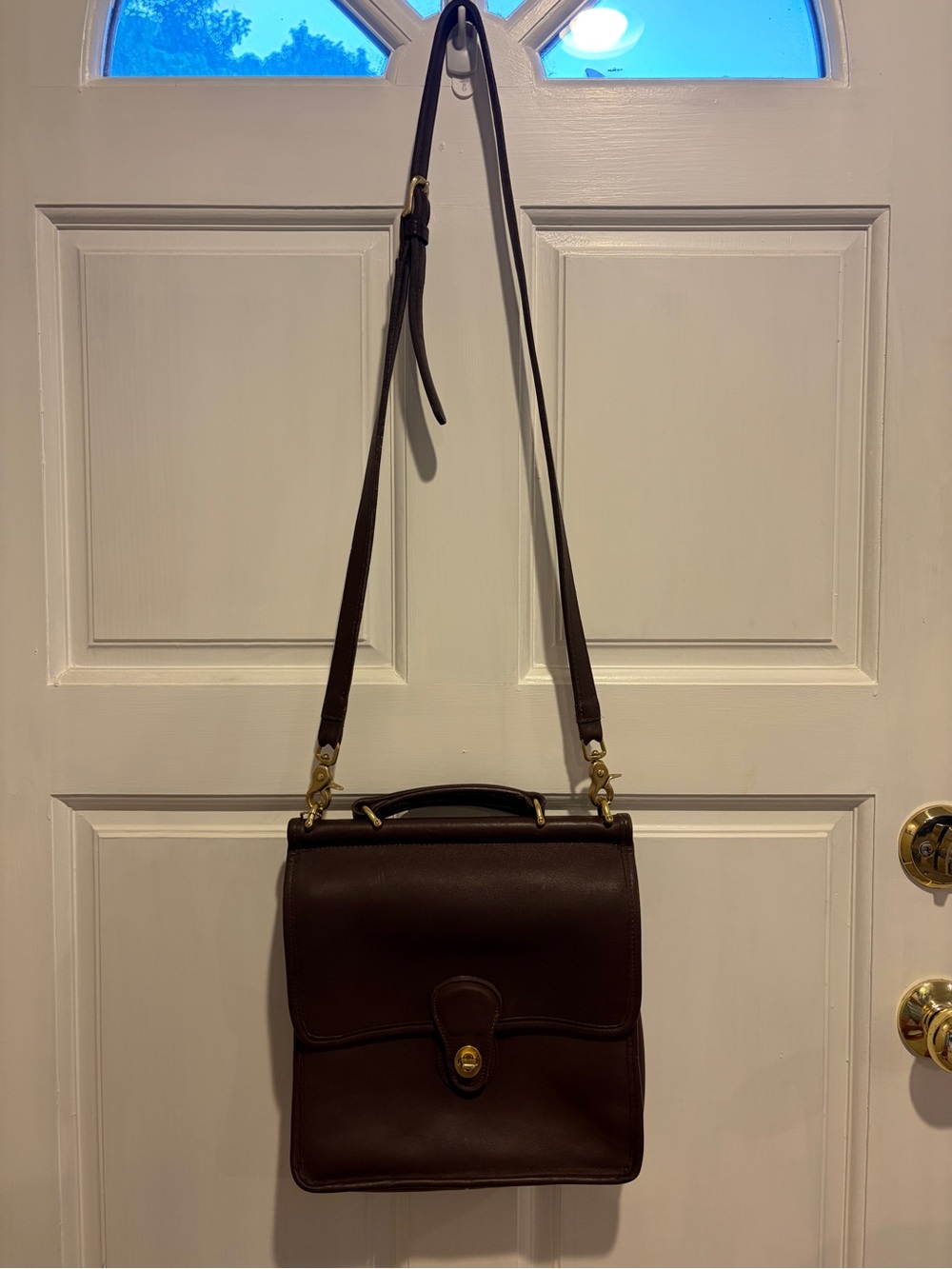 Vintage Coach Mahogany 5130 Station Bag Crossbody
